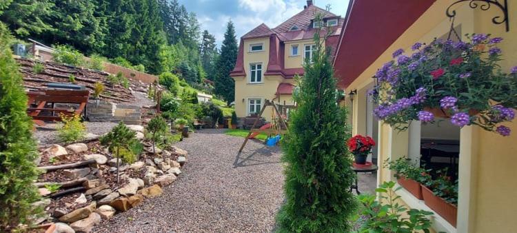 Ubytování v soukromí - Apartmán MERAN Svoboda nad Úpou Esterno foto